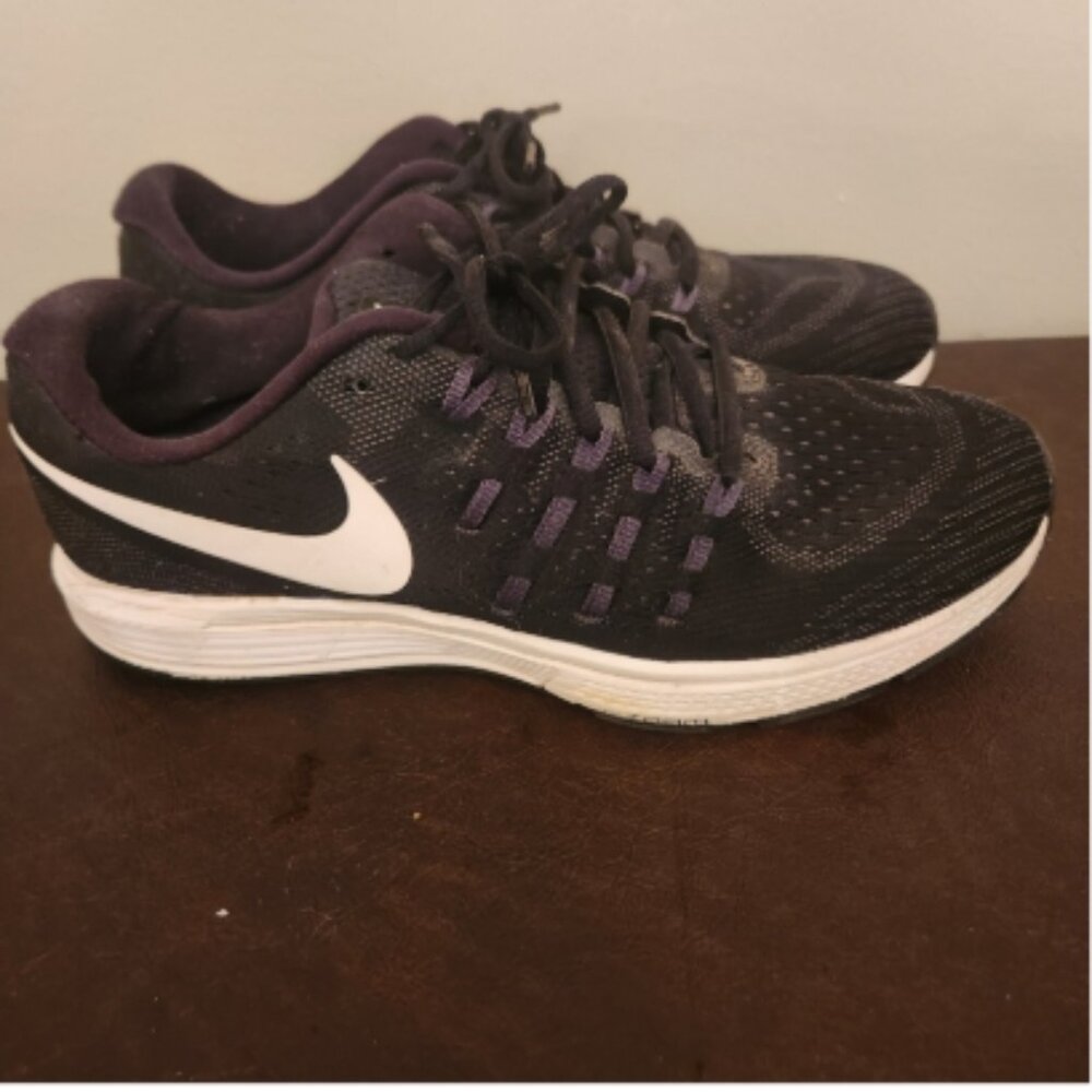 MEN'S NIKE RUN EASY SNEAKERS - SIZE 10